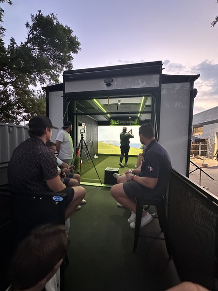 Dryvebox Denver Mobile Golf Simulator