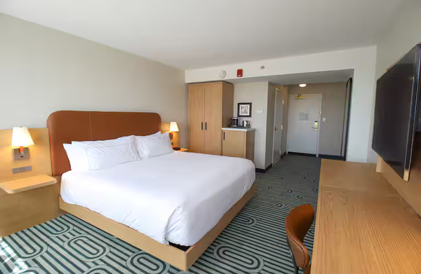 DoubleTree by Hilton Clarksville