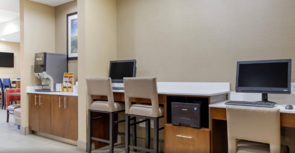 Comfort Suites Piedmont