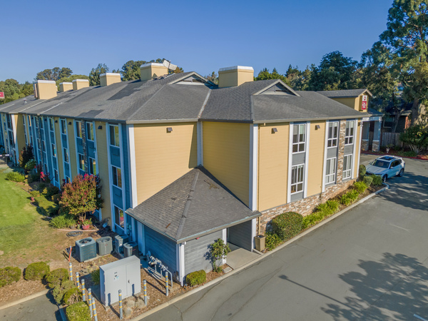 Best Western Plus Heritage Inn