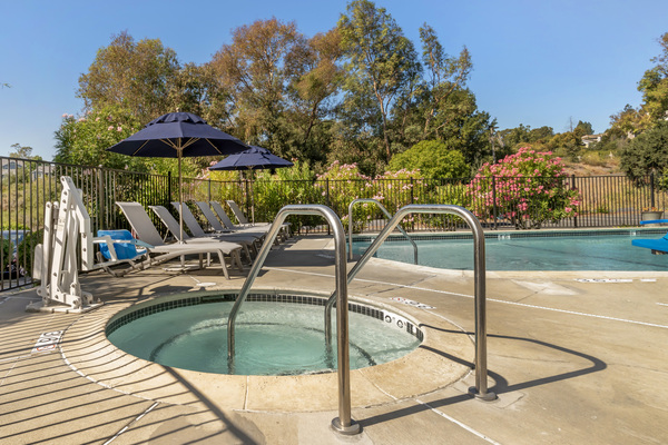 Best Western Plus Heritage Inn