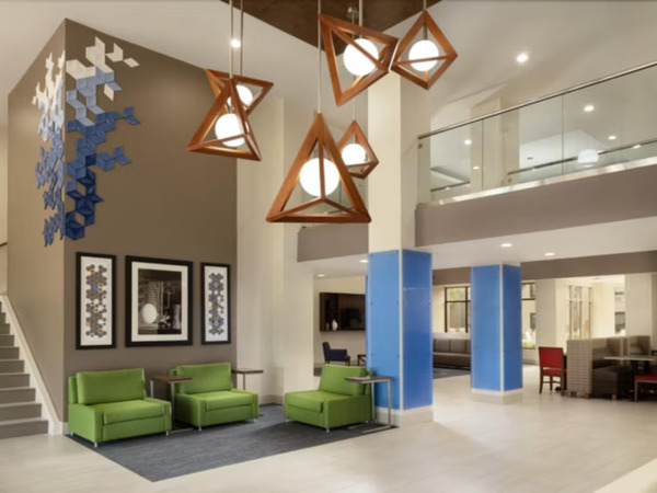 Holiday Inn Express & Suites Irving DFW Airport North