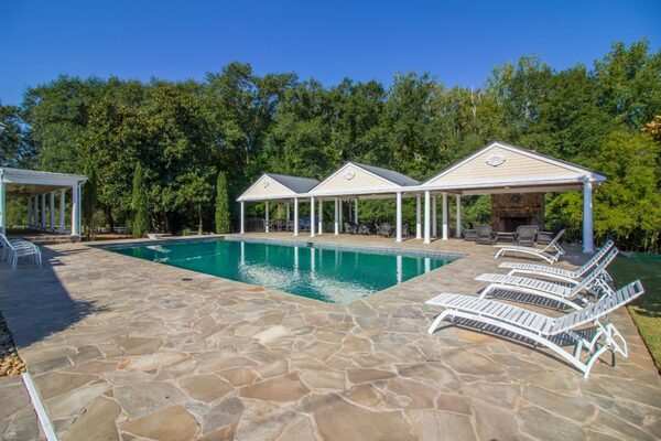 Stella’s Garden Estate