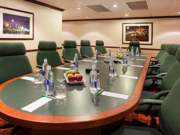 Holiday Inn Cincinnati Airport