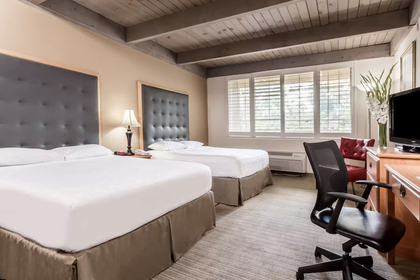 Prodigy Hotel- a Wyndham Hotel