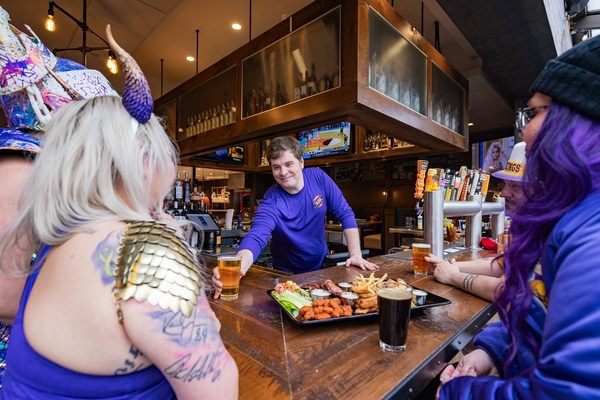 Twin Cities 400 Tavern