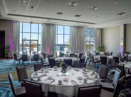 DoubleTree by Hilton Hotel Niagara Falls New York