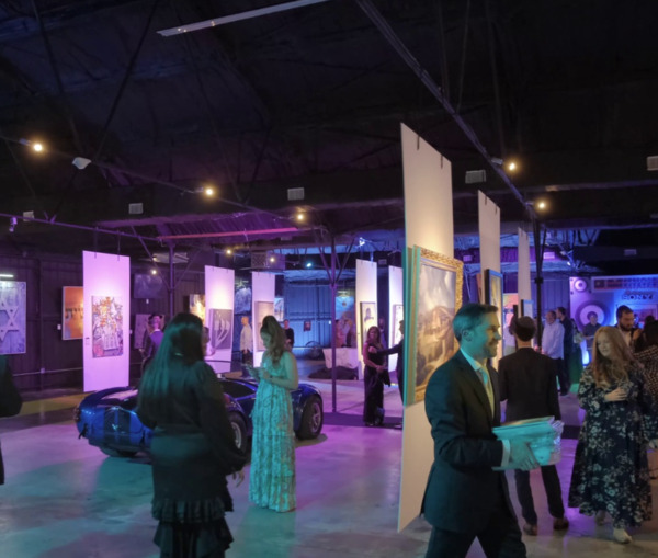 Hollywood Design Complex