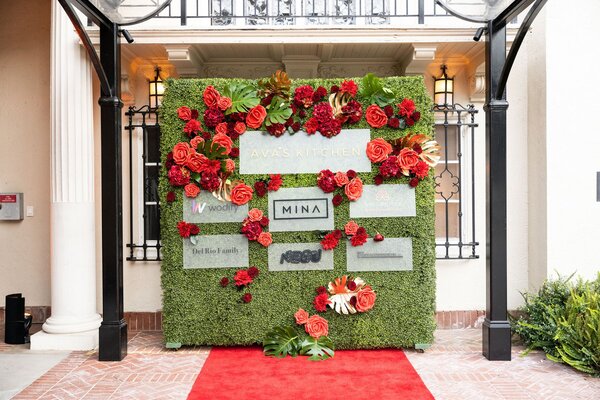 Dina's Deluxe Events