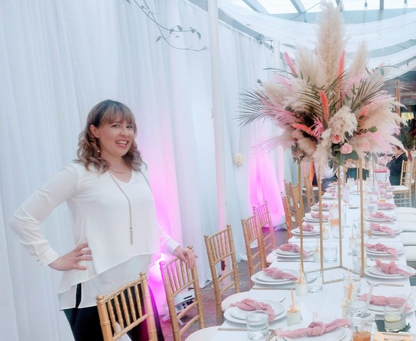 Dina's Deluxe Events