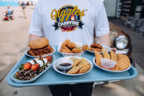 Giggles' Campfire Grill