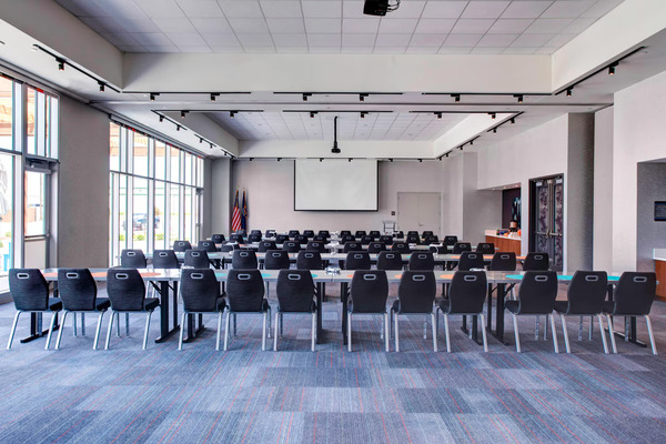 Aloft Wichita Northeast