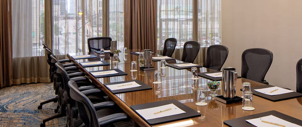 DoubleTree by Hilton Hotel Chicago - Magnificent Mile