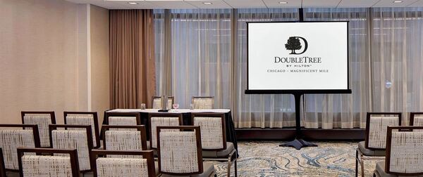 DoubleTree by Hilton Hotel Chicago - Magnificent Mile