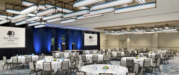 DoubleTree by Hilton Hotel Chicago - Magnificent Mile