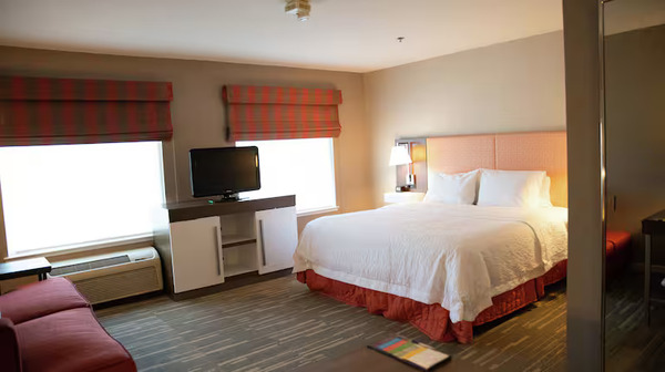 Hampton Inn & Suites Fresno