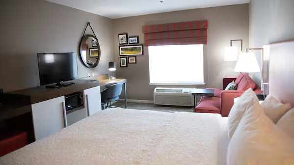 Hampton Inn & Suites Fresno