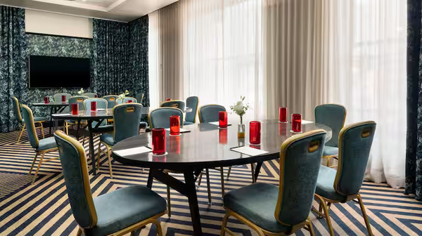 The Candler Hotel Atlanta Curio Collection by Hilton