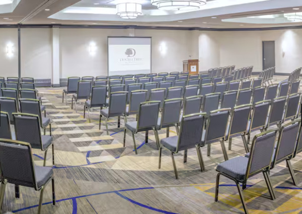 DoubleTree by Hilton Boston Rockland