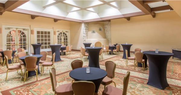 Crowne Plaza Albuquerque