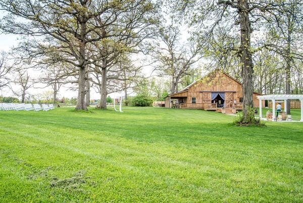 The Barn At Hawks Point