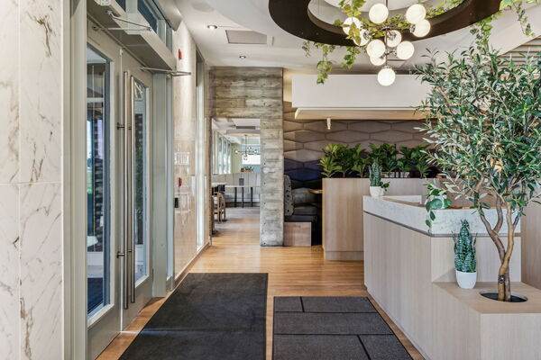 Moxies Barlow & Sandman Hotel Calgary Airport