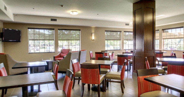 Comfort Suites Tyler South