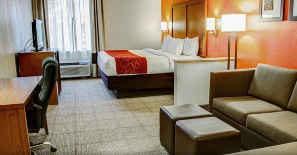 Comfort Suites Tyler South