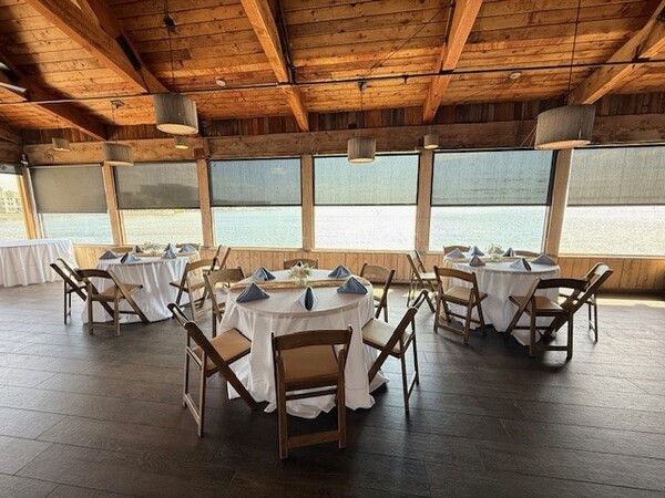 Whiskey Joe's Tampa Restaurant, Bar & Grill