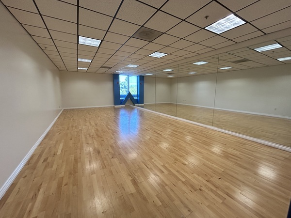 The Cube Santa Clarita