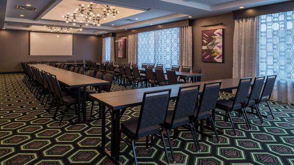 Hampton Inn & Suites Winston-Salem Downtown