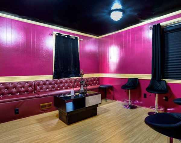 Queen & Hop’s Hideaway