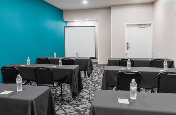 Hampton Inn & Suites Sacramento Cal-Expo