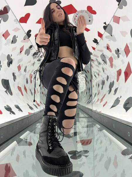 Stacey Stardust | Magician & Mentalist