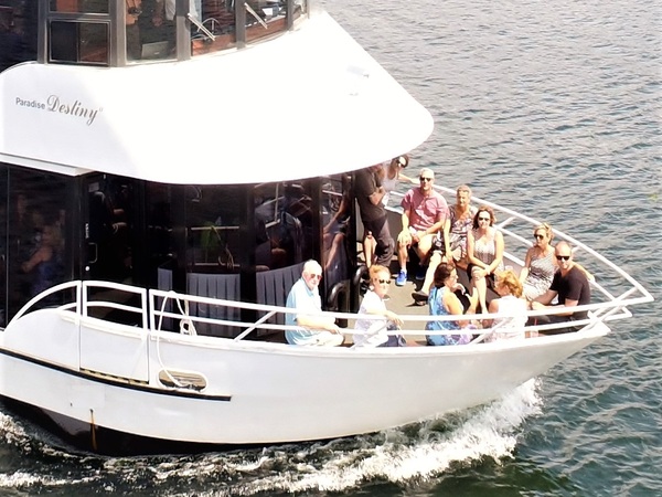 Paradise Charter Cruises
