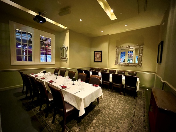 Baciami Italiano & Prime Steakhouse