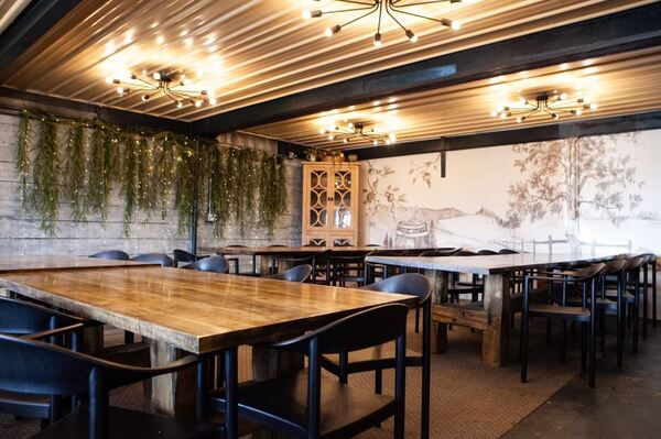 Dixon's Autumn Harvest Winery