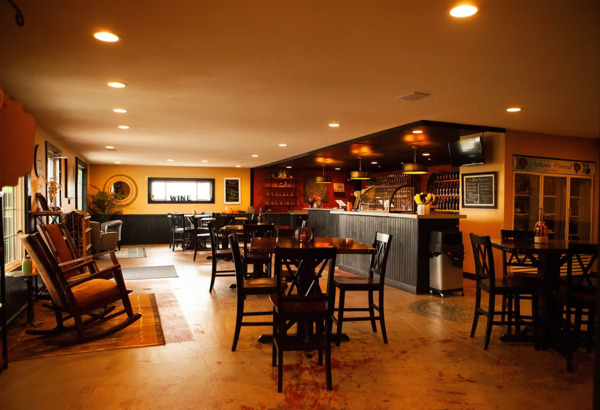 Dixon's Autumn Harvest Winery