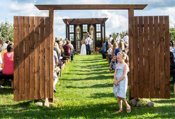 Dixon's Autumn Harvest Winery