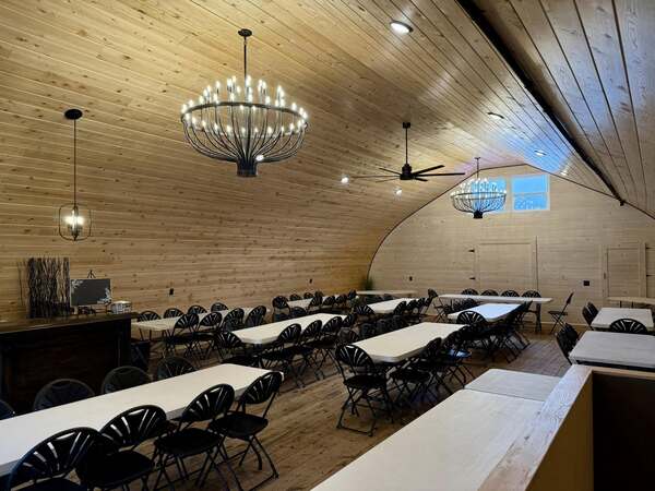 Dixon's Autumn Harvest Winery