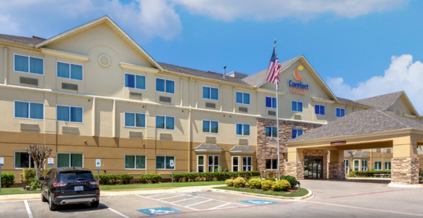 Comfort Suites North Dallas