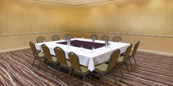 Crowne Plaza Executive Center Baton Rouge