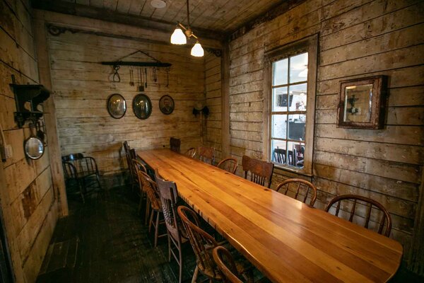 Wunsche Bros. Cafe & Saloon