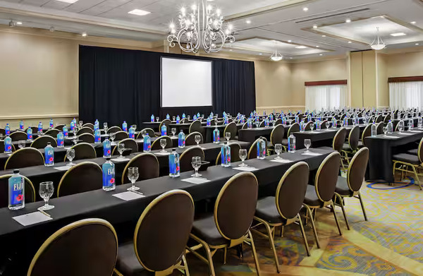 Doubletree by Hilton Sunrise Sawgrass Mills