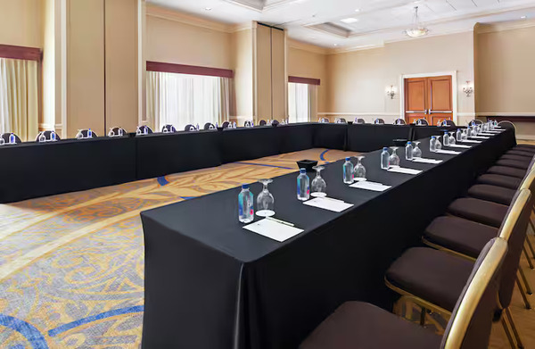 Doubletree by Hilton Sunrise Sawgrass Mills