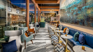 Five Thirty Lounge at Hyatt Place Knoxville / Downtown