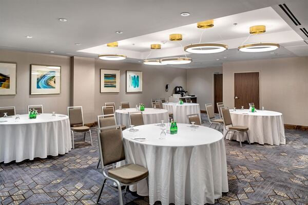 Crowne Plaza Toronto Airport