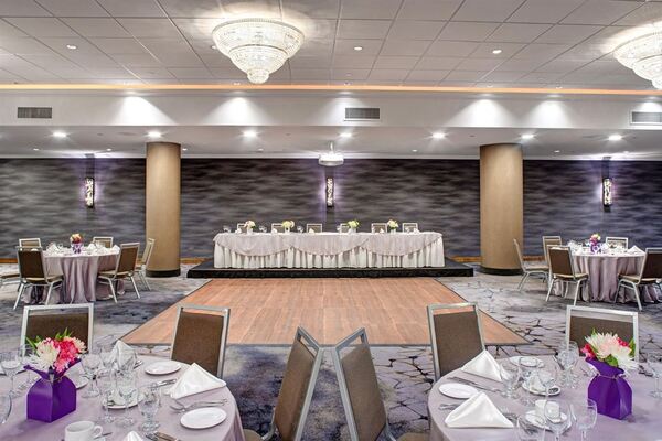 Crowne Plaza Toronto Airport