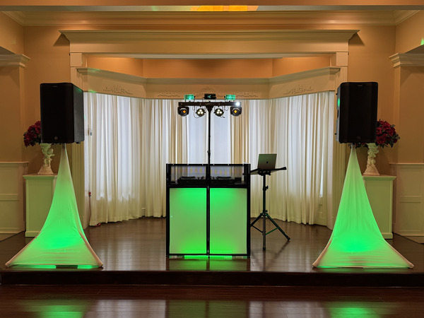 Twist and Shout Mobile DJ