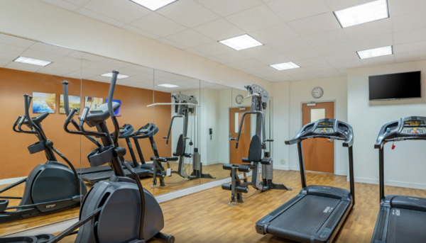 Comfort Suites At Virginia Center Commons